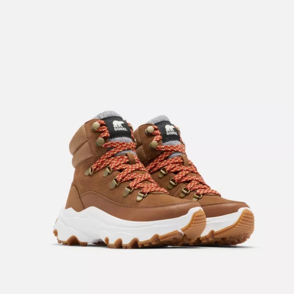 WOMEN'S KINETIC™ BREAKTHRU CONQUEST SNEAKER BOOT size 12